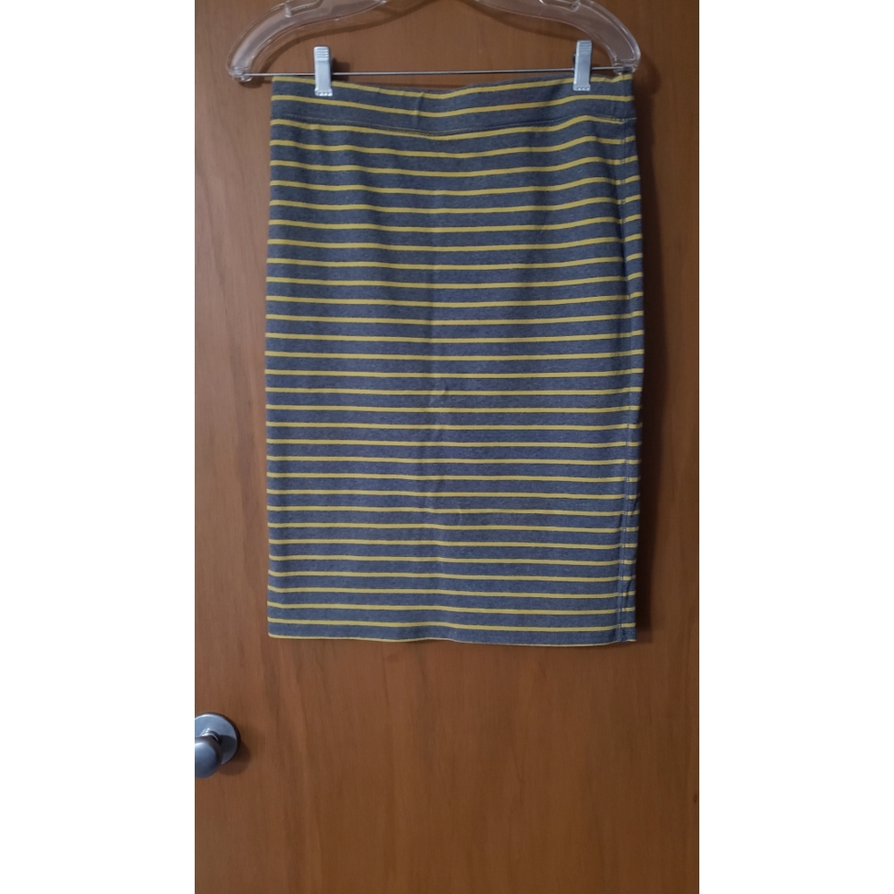 Old navy pencil skirt
